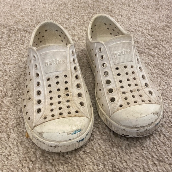 Kids Native size 8 - Picture 1 of 3